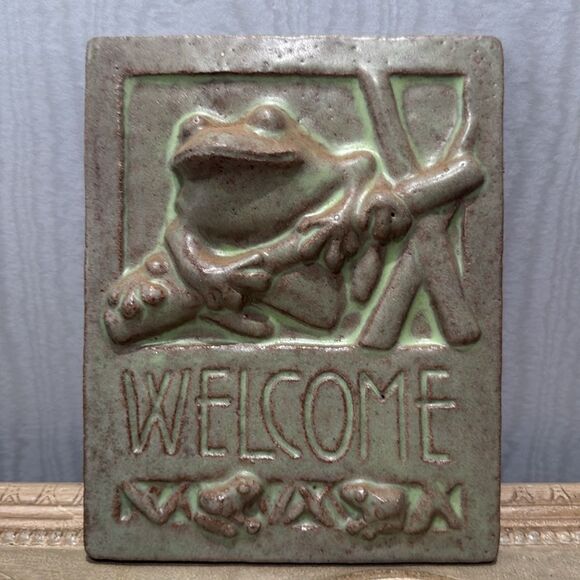 Janet Ontko Handmade Frog Clay Pottery Welcome Sign Tile Artist USA - Picture 6 of 6